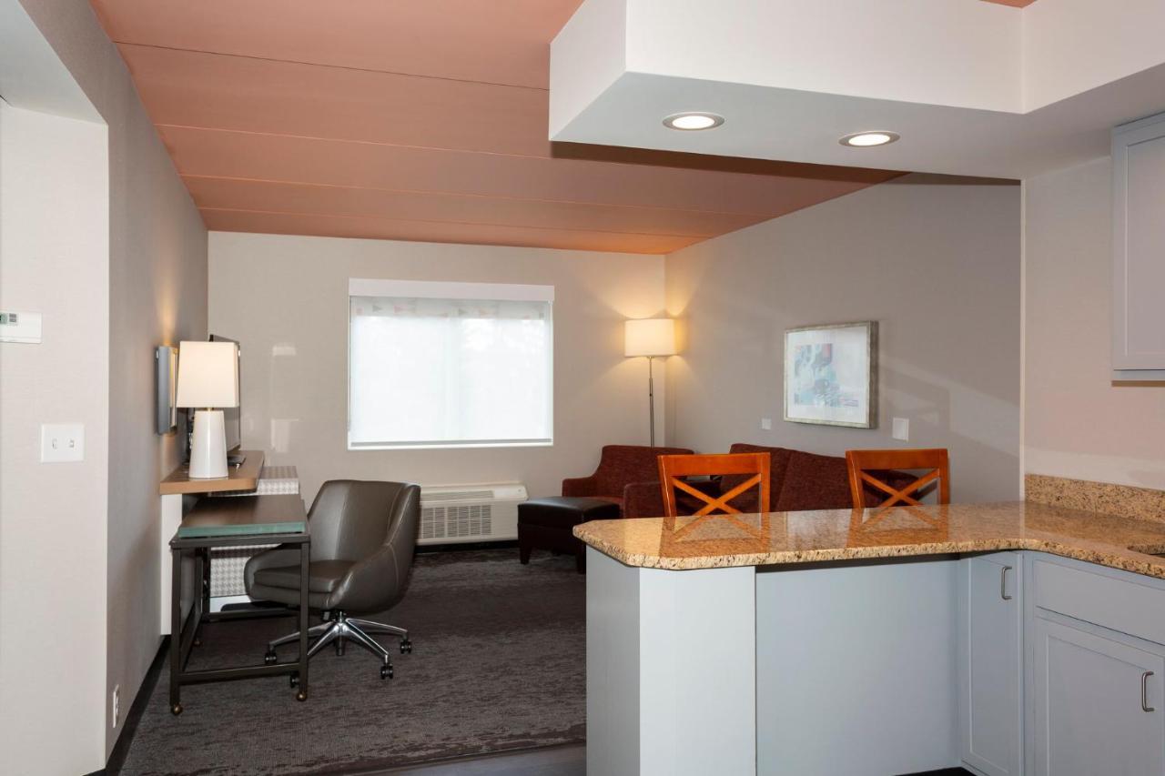Holiday Inn Marquette By Ihg Εξωτερικό φωτογραφία