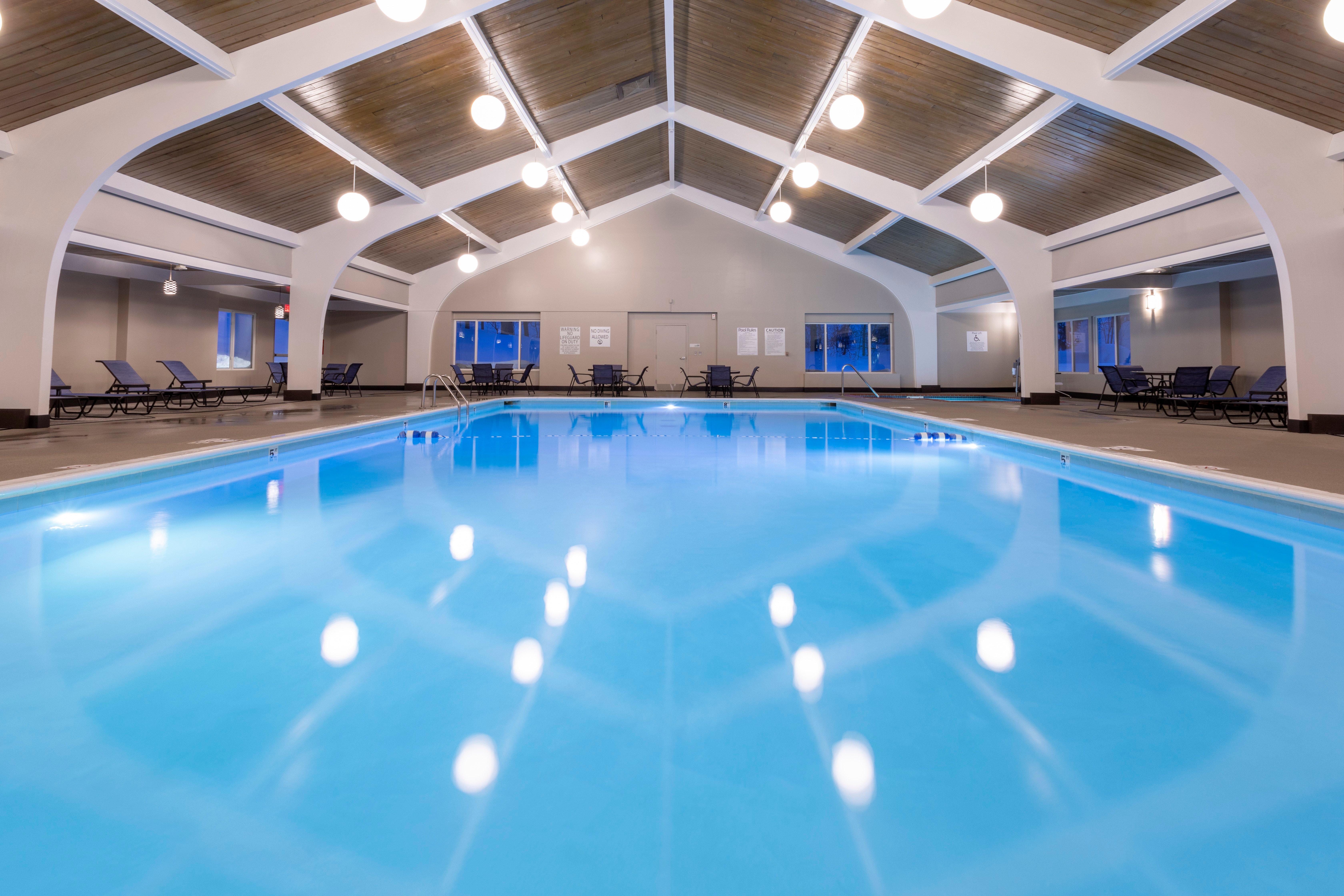 Holiday Inn Marquette By Ihg Εξωτερικό φωτογραφία
